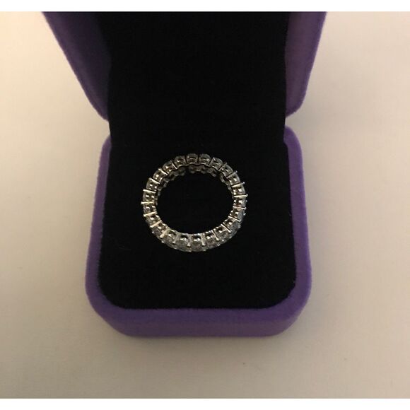 Gorgeous New 5.5 Ct Oval Cut Sim Diamond Eternity Band Ring Sz 8~925 Sterling - Picture 3 of 6